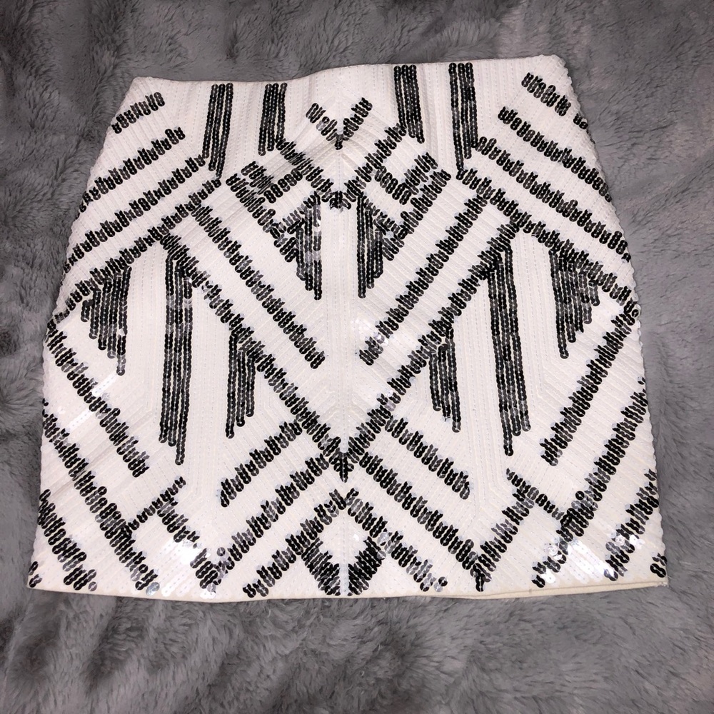 Express Sequin Skirt